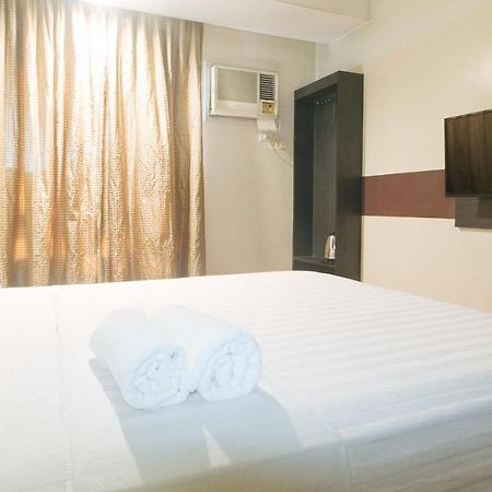 Lorenzzo Suites Hotel San Pedro Makati Exterior foto
